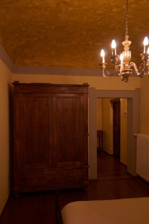 Locanda Guelfo Tredozio Szoba fotó